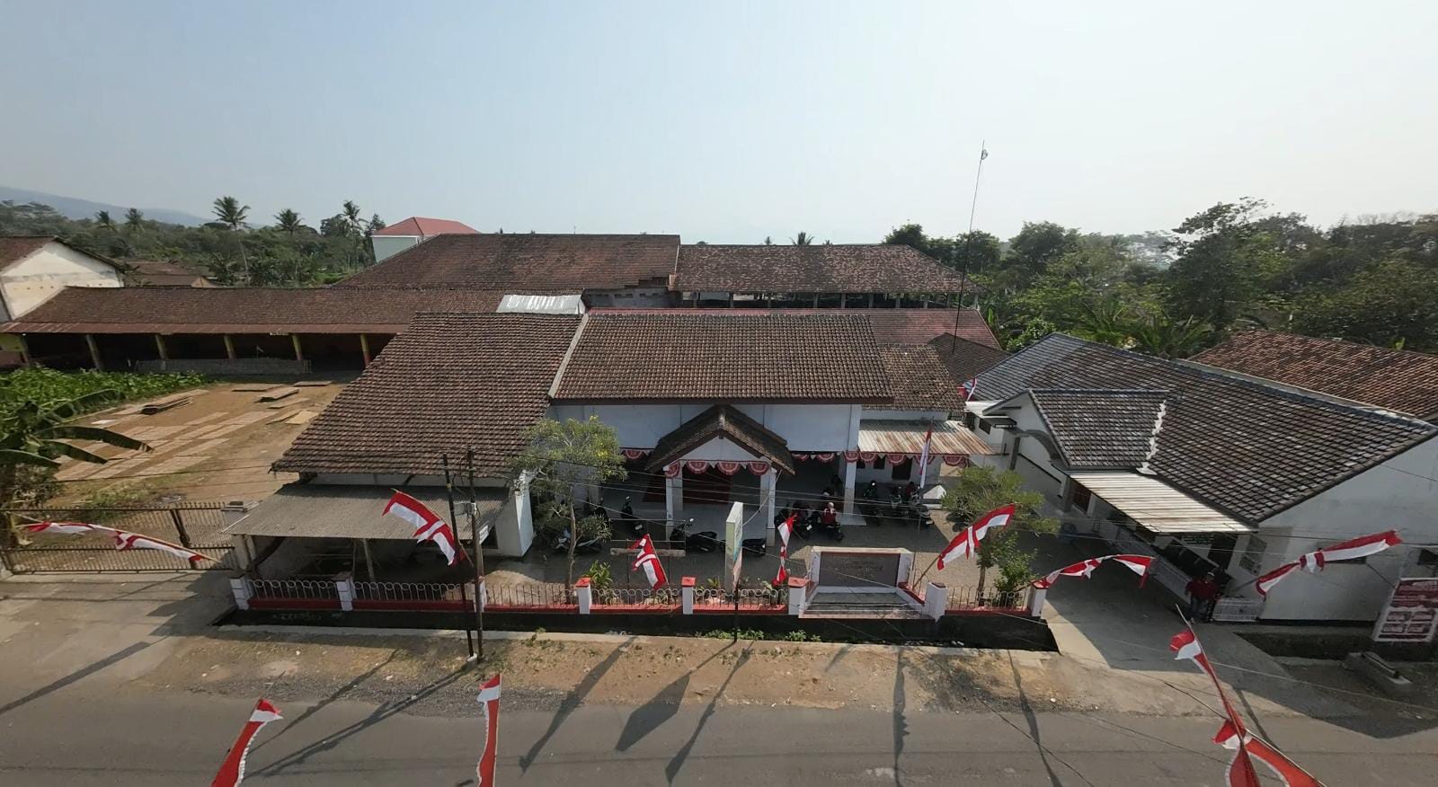 Pemandangan Desa Dadapan